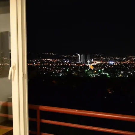 Panoramic View 公寓 *